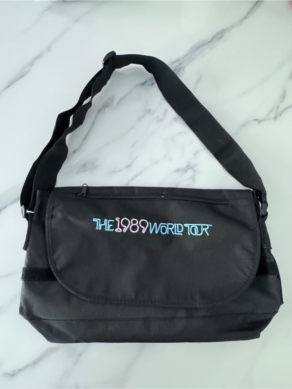 Black 'The 1989 World Tour' Crossbody Messenger Bag